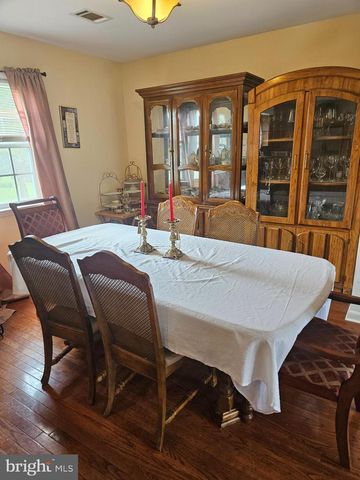 628 SWEETBRIAR DR, Harrisburg, PA 17111
