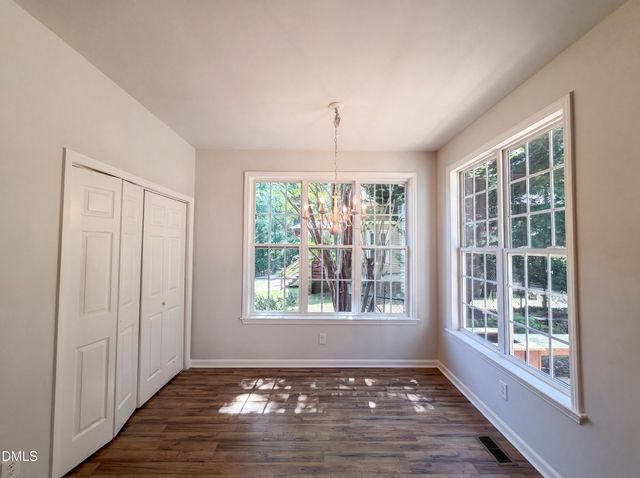 522 Shawnee Drive, Louisburg, NC 27549