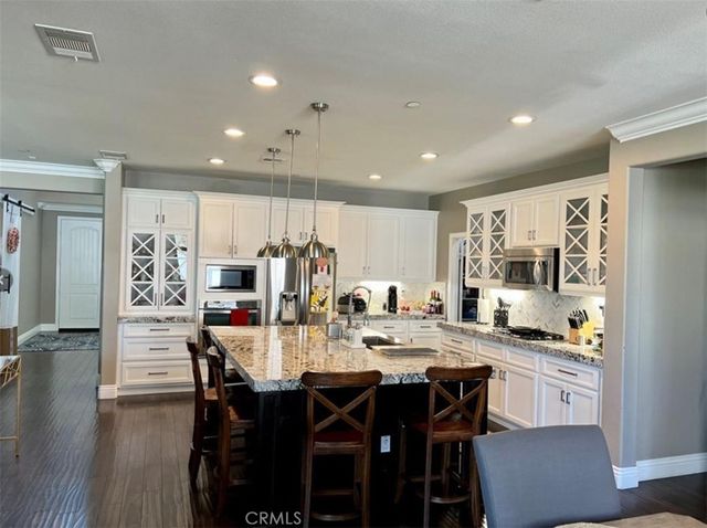 4891 Stoneglen, Fontana, CA 92336