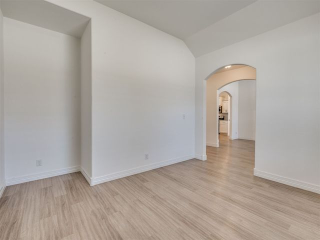 7315 E Oak Ridge Street, Broken Arrow, OK 74014