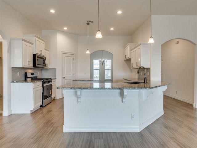 7315 E Oak Ridge Street, Broken Arrow, OK 74014