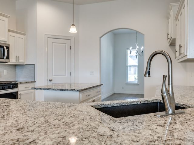 7315 E Oak Ridge Street, Broken Arrow, OK 74014