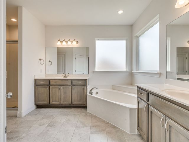 7315 E Oak Ridge Street, Broken Arrow, OK 74014