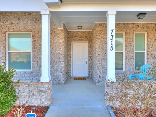 7315 E Oak Ridge Street, Broken Arrow, OK 74014