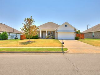 7315 E Oak Ridge Street, Broken Arrow, OK 74014