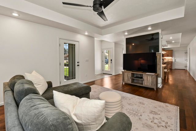 3193 W Grandview Street, Springfield, MO 65803