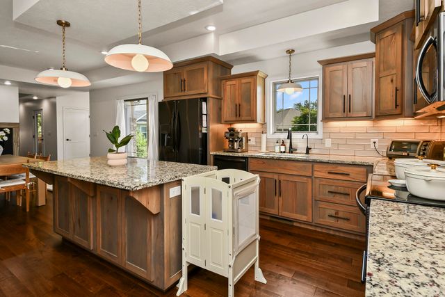3193 W Grandview Street, Springfield, MO 65803