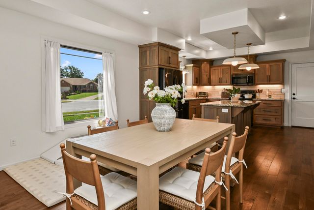 3193 W Grandview Street, Springfield, MO 65803