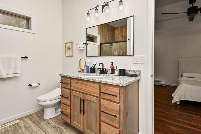 3193 W Grandview Street, Springfield, MO 65803