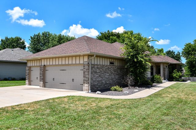 3193 W Grandview Street, Springfield, MO 65803