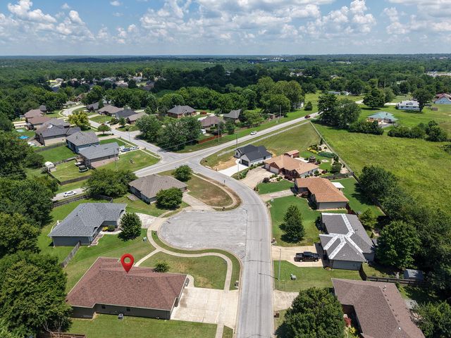 3193 W Grandview Street, Springfield, MO 65803