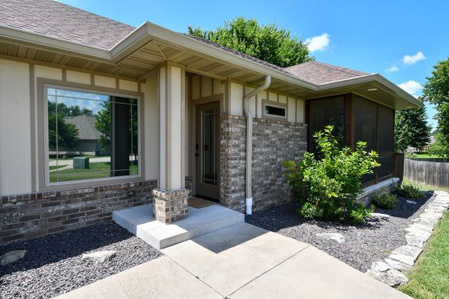 3193 W Grandview Street, Springfield, MO 65803