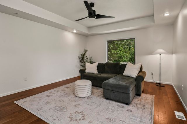3193 W Grandview Street, Springfield, MO 65803