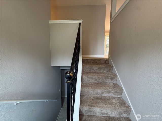 7709 Greenridge Loop SW, Olympia, WA 98512