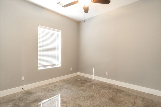 1419 S 7th Avenue, Denison, TX 75021