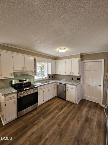 619 Everett Street, Burlington, NC 27215