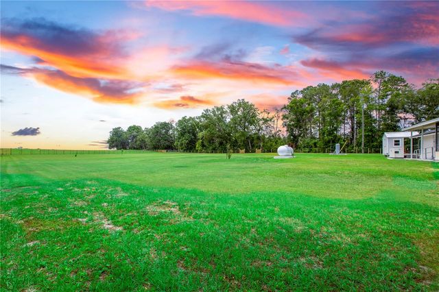 6694 S US HWY 441, Lake City, FL 32025