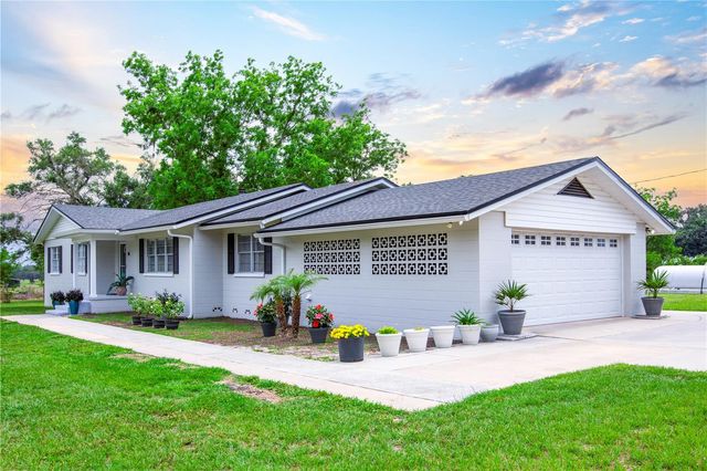 6694 S US HWY 441, Lake City, FL 32025