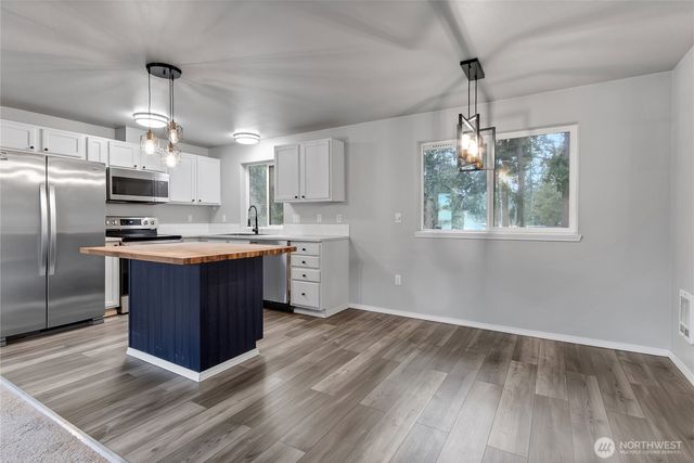 19914 69th Avenue Ct E, Spanaway, WA 98387