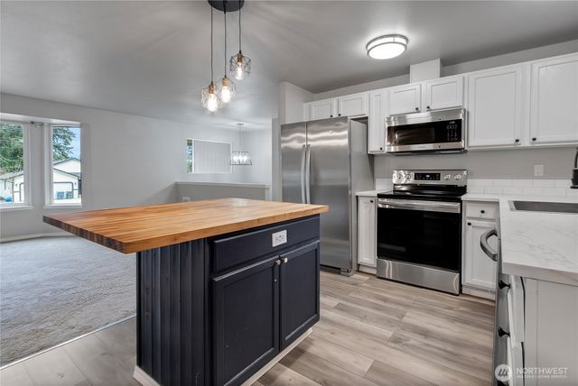 19914 69th Avenue Ct E, Spanaway, WA 98387