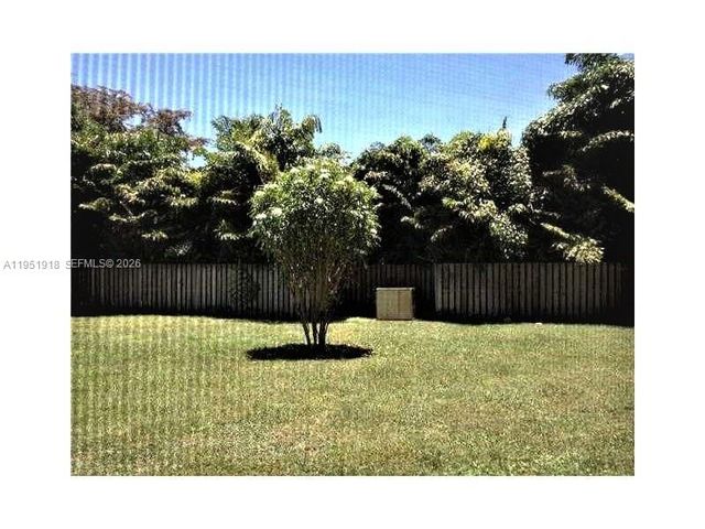 9460 Live Oak Pl 108, Davie, FL 33324