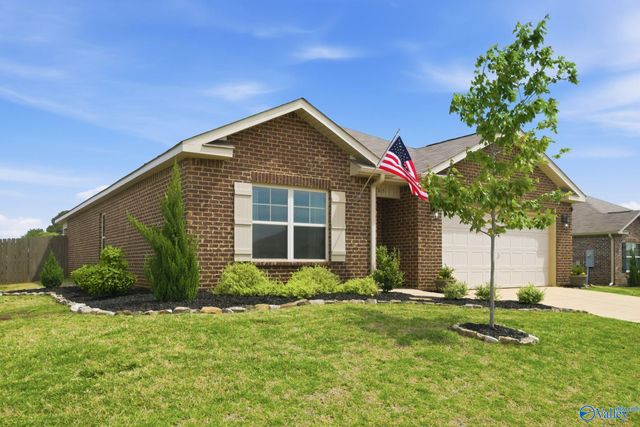 105 Tea Tree Court, Hazel Green, AL 35750