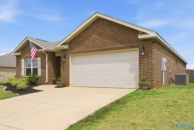 105 Tea Tree Court, Hazel Green, AL 35750
