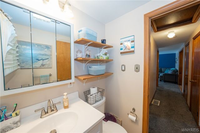 139 Melody Lane, Tonawanda, NY 14150