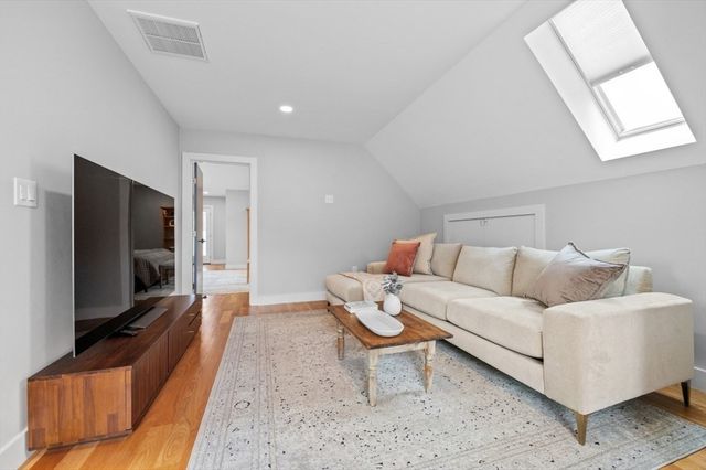 61 Paul Revere Rd 2, Arlington, MA 02476