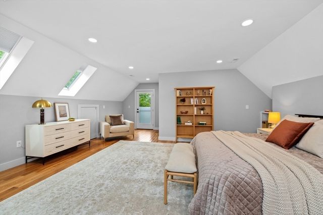 61 Paul Revere Rd 2, Arlington, MA 02476