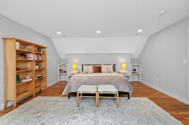 61 Paul Revere Rd 2, Arlington, MA 02476