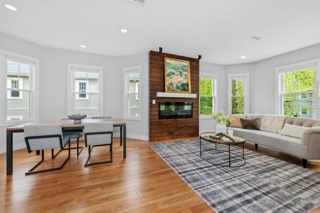 61 Paul Revere Rd 2, Arlington, MA 02476
