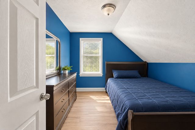 16 Presbrey Ave, Taunton, MA 02780