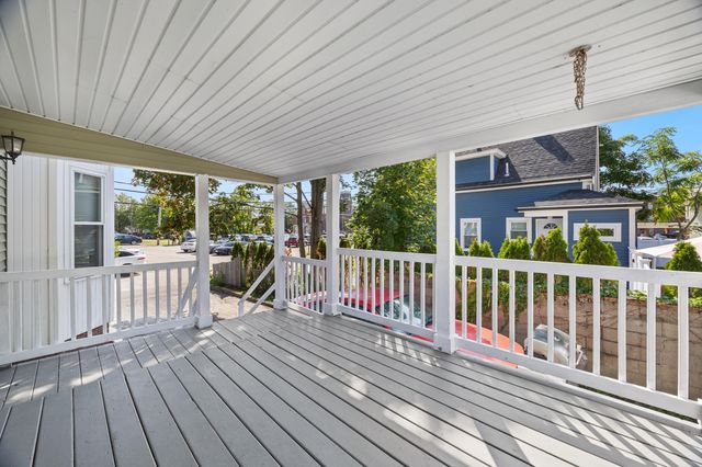 16 Presbrey Ave, Taunton, MA 02780