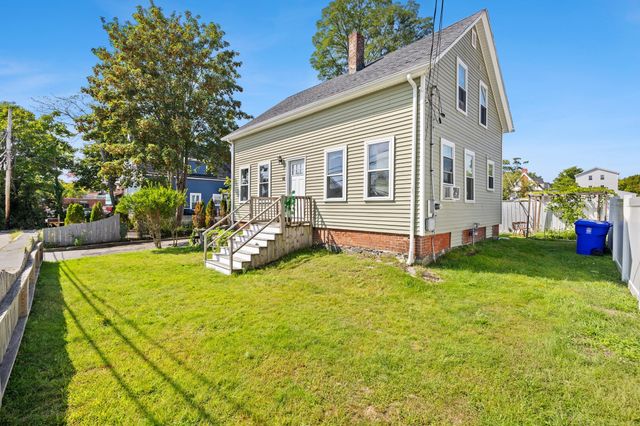 16 Presbrey Ave, Taunton, MA 02780