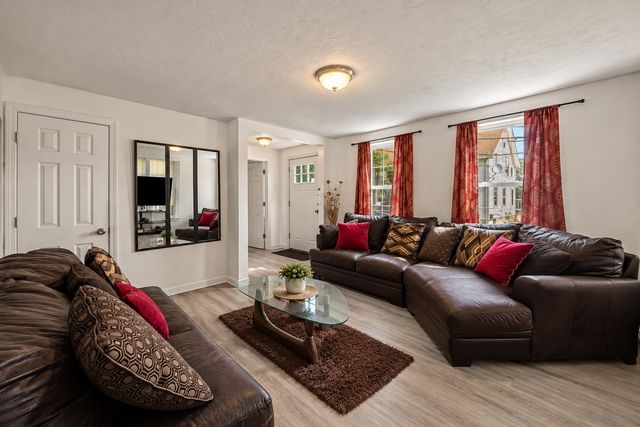 16 Presbrey Ave, Taunton, MA 02780