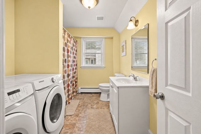 16 Presbrey Ave, Taunton, MA 02780