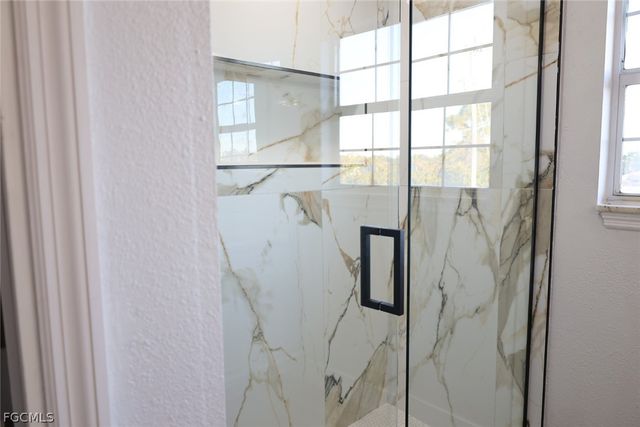 3906 28th ST SW, Lehigh Acres, FL 33976