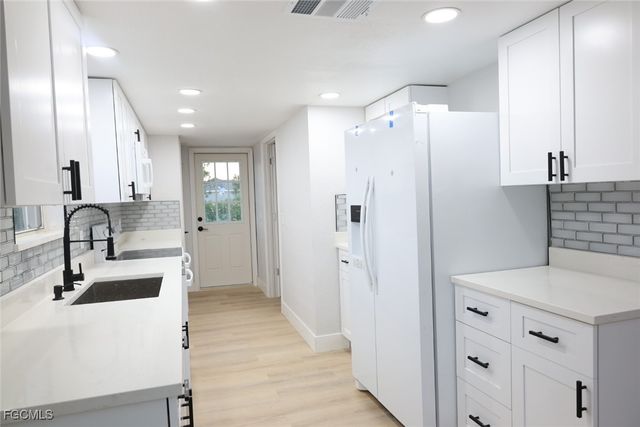 3906 28th ST SW, Lehigh Acres, FL 33976