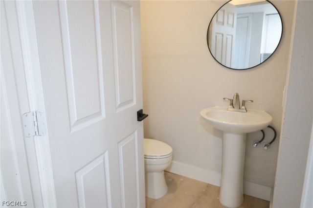 3906 28th ST SW, Lehigh Acres, FL 33976