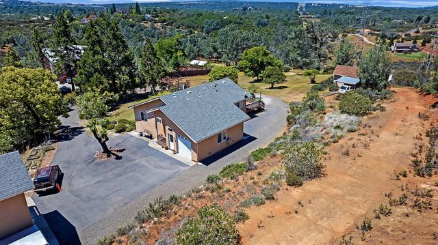 2580 Sunny Hill Rd, Rescue, CA 95672