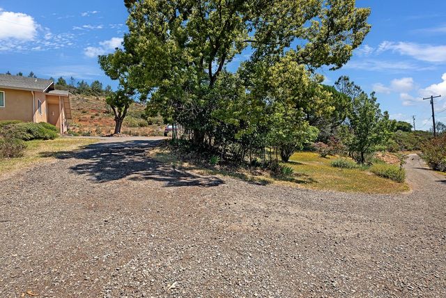 2580 Sunny Hill Rd, Rescue, CA 95672