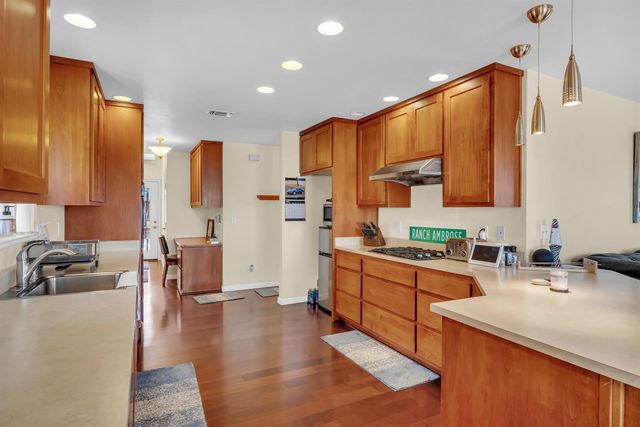 2580 Sunny Hill Rd, Rescue, CA 95672