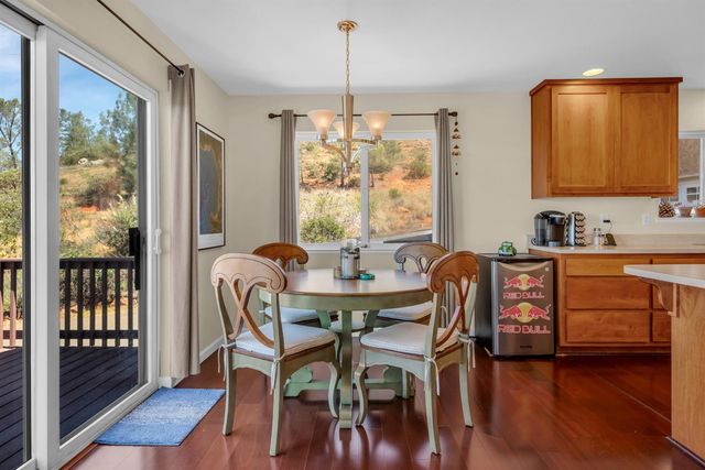 2580 Sunny Hill Rd, Rescue, CA 95672