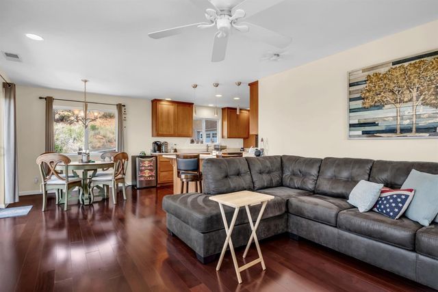 2580 Sunny Hill Rd, Rescue, CA 95672