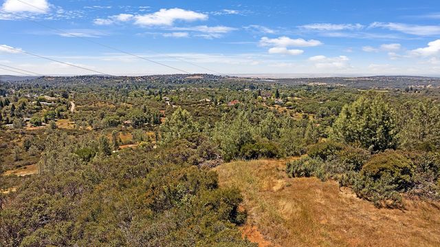 2580 Sunny Hill Rd, Rescue, CA 95672