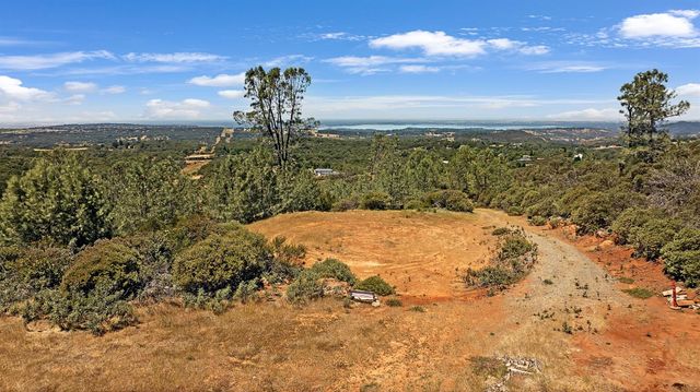 2580 Sunny Hill Rd, Rescue, CA 95672
