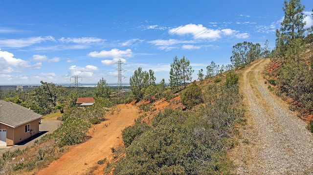 2580 Sunny Hill Rd, Rescue, CA 95672
