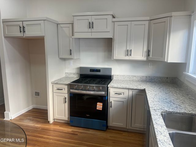 507 E CLIFF Drive, El Paso, TX 79902