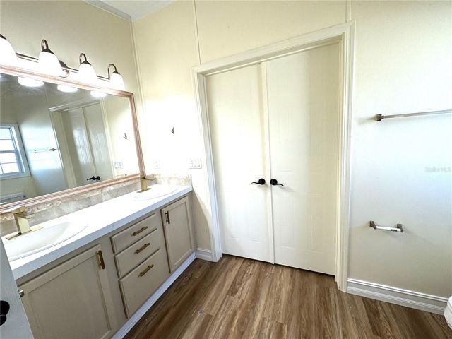 4967 LAS VEGAS DRIVE, Sarasota, FL 34233